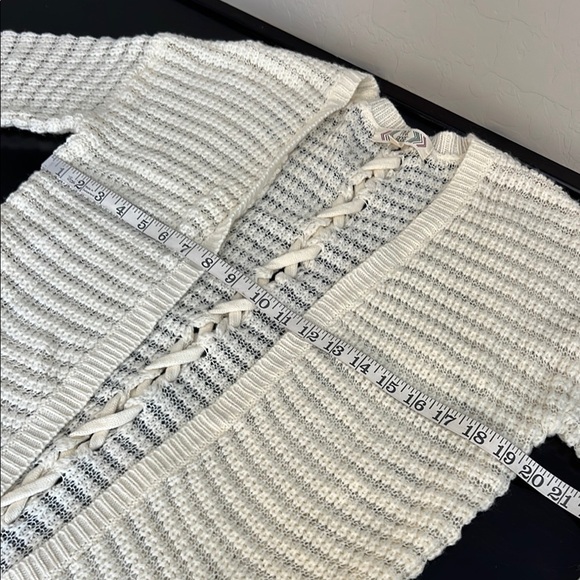 Pink Rose open front Cardigan, ivory, popcorn knit, criss cross back detail, S - Picture 8 of 12